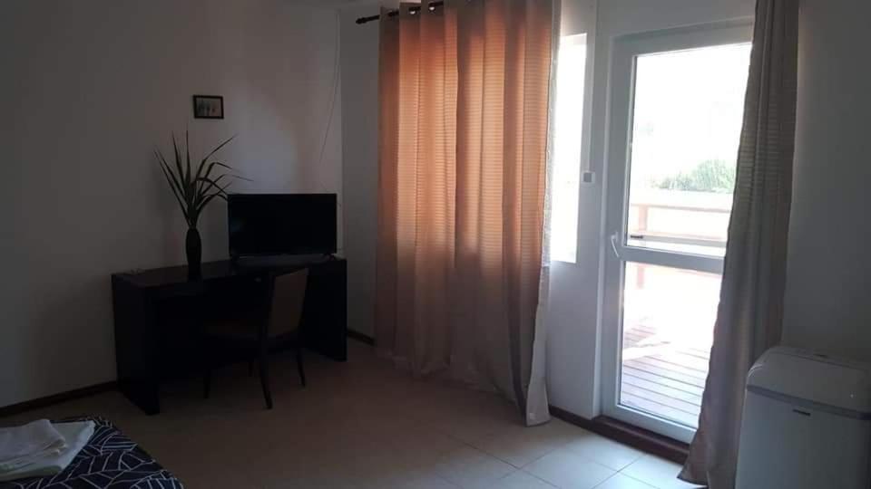 Pensiunea Insula Nada Apelor Maliuc Exterior foto