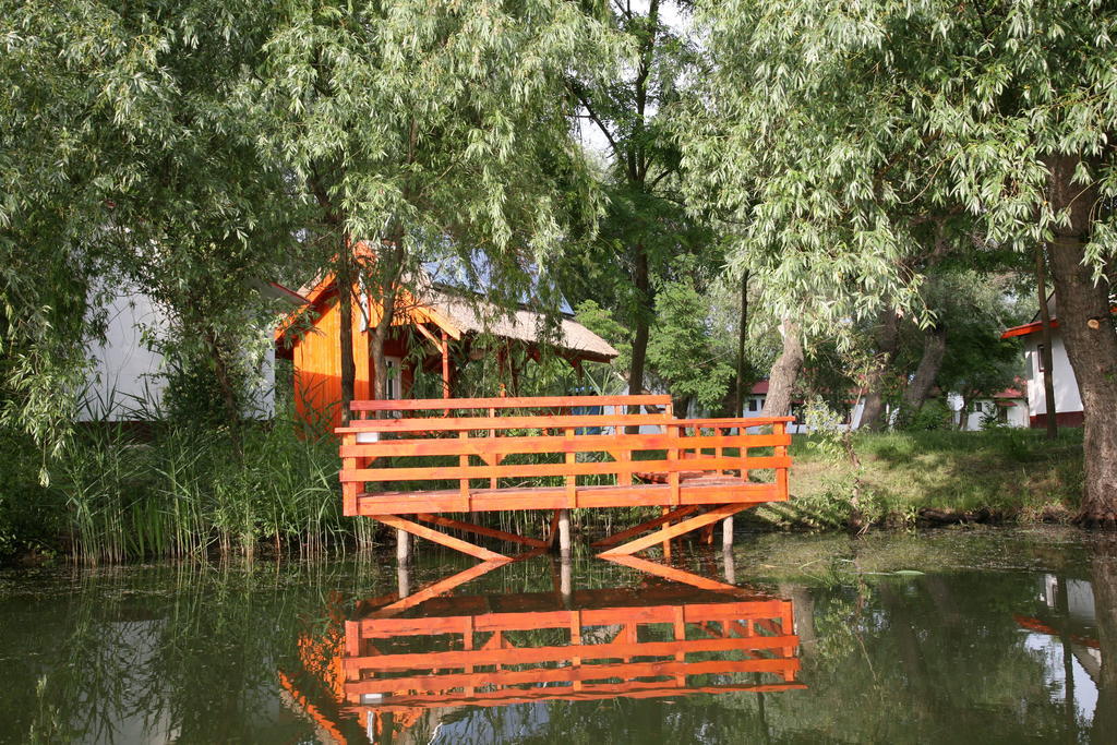 Pensiunea Insula Nada Apelor Maliuc Exterior foto